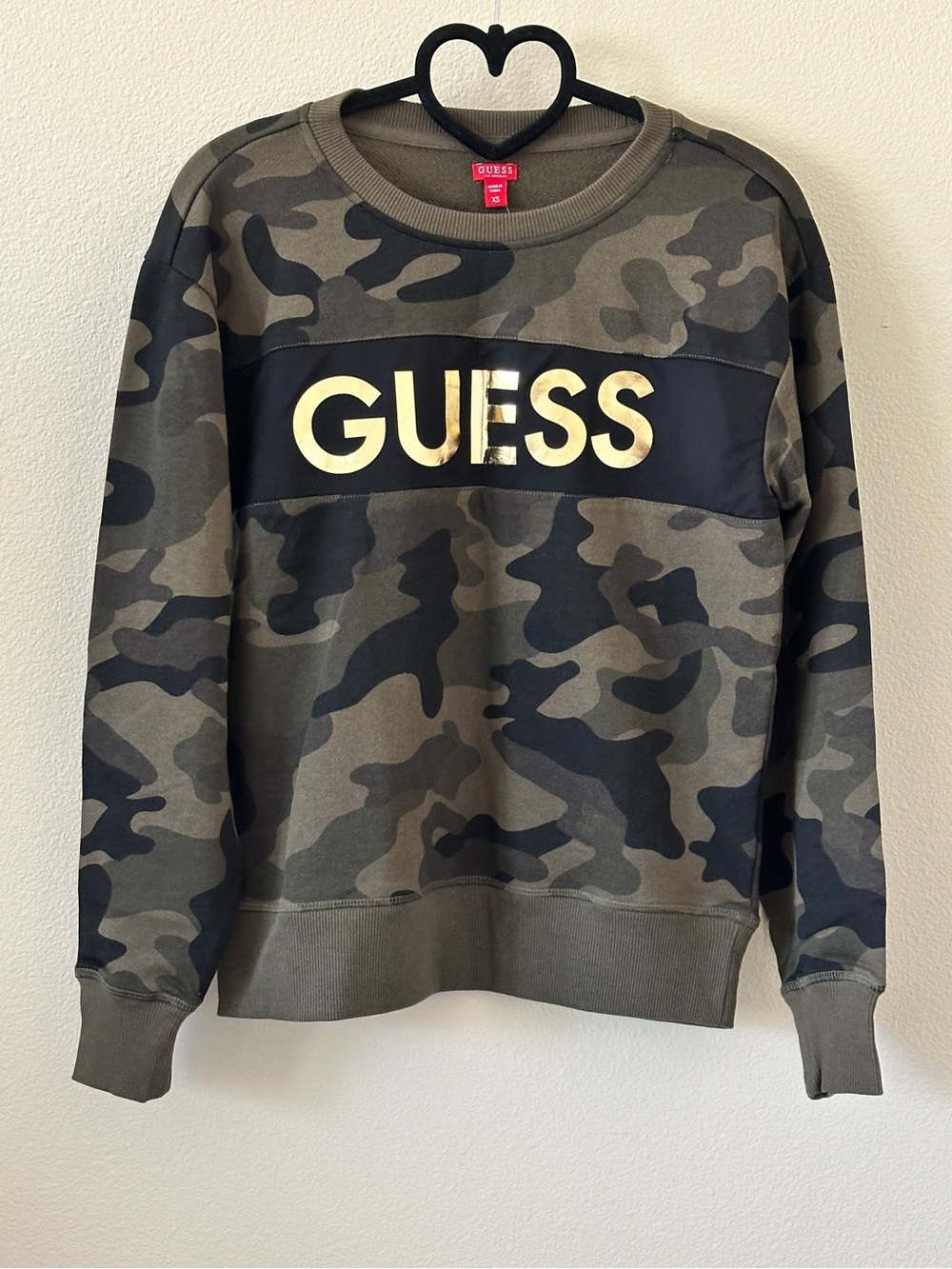 GUESS Olive & Black Camo Crewneck Gold Logo Sweatshirt Size XS